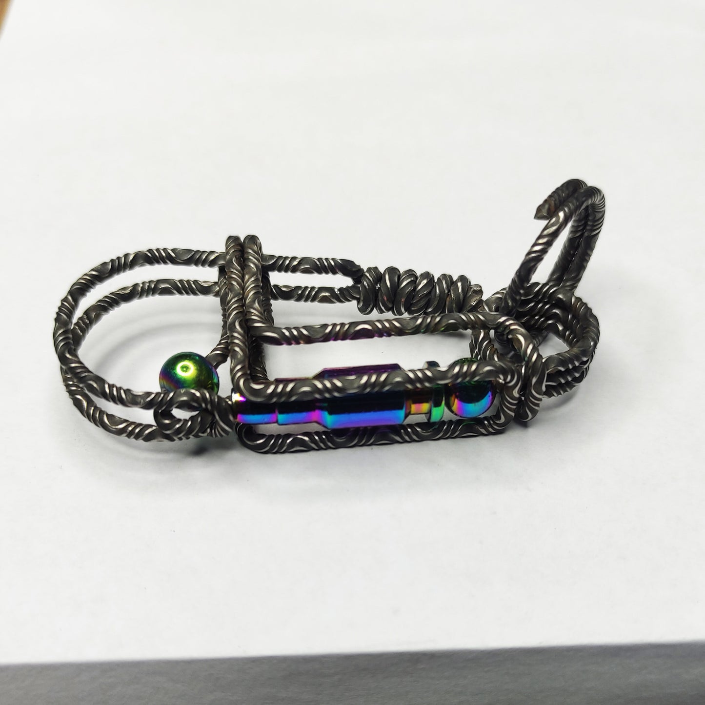 Handcrafted Damascus Keychain β Rugged Gift for Hunters