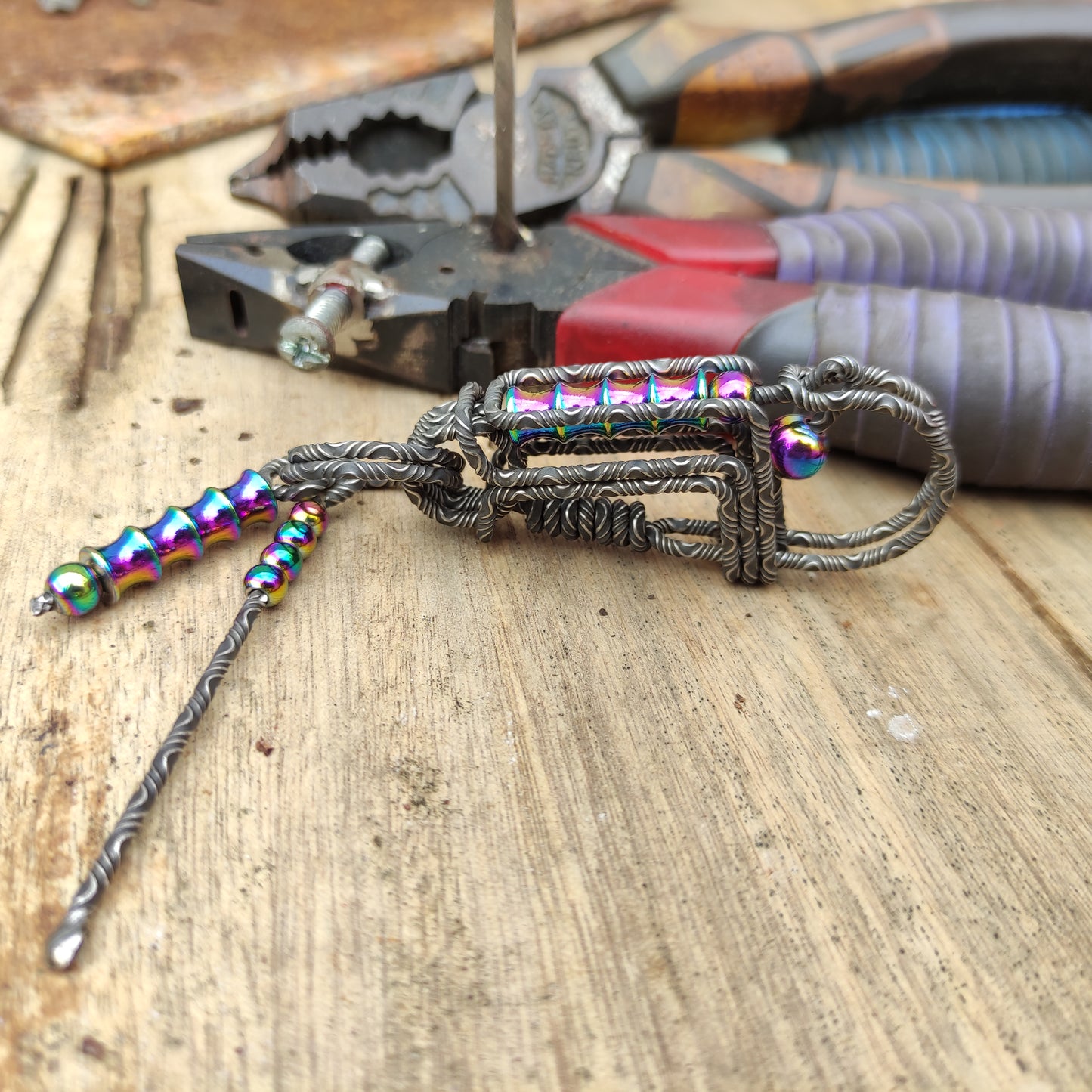 Handmade Damascus Keychain – Bamboo Symbol of Strength & Prosperity