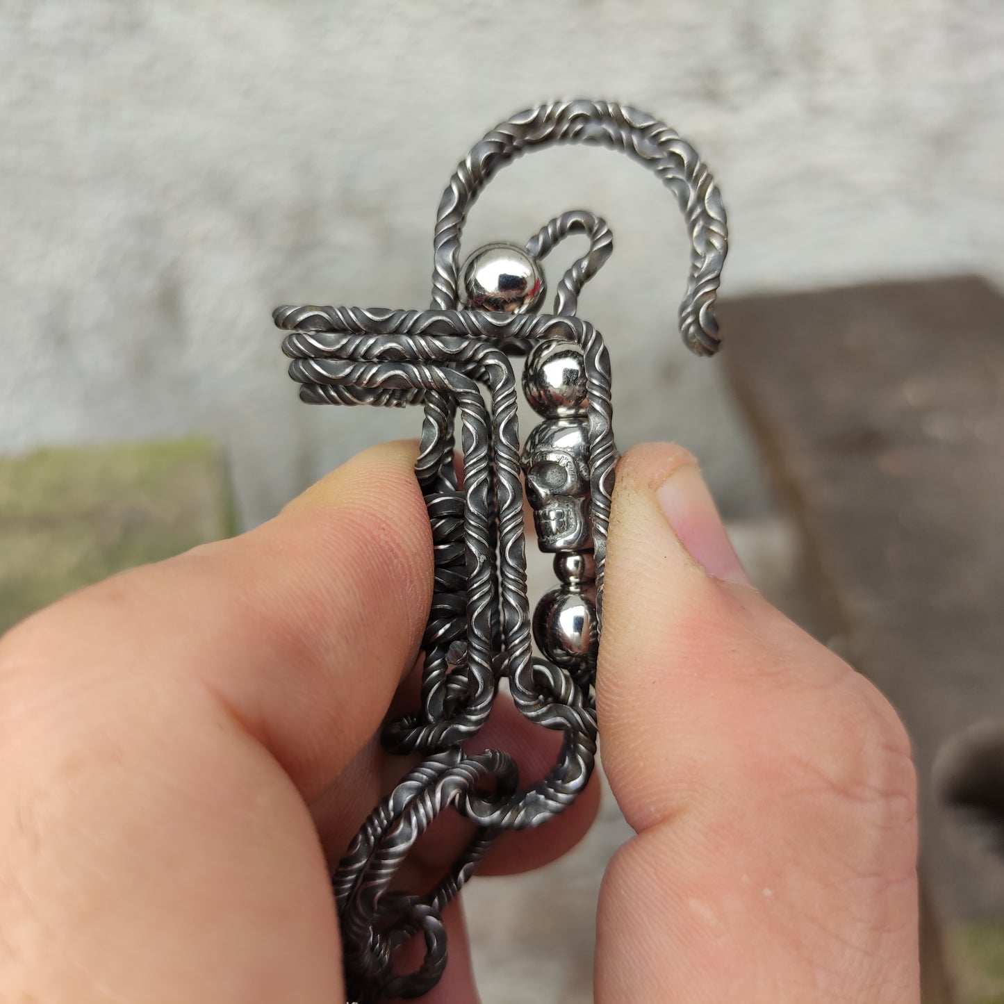 Skull Damascus Keychain – Bold Biker Spirit, Handcrafted Steel