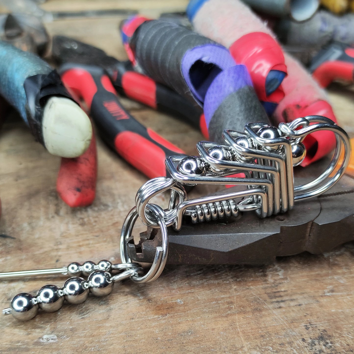 Special minimalist handmade stainless steel wire Carabiner keychain