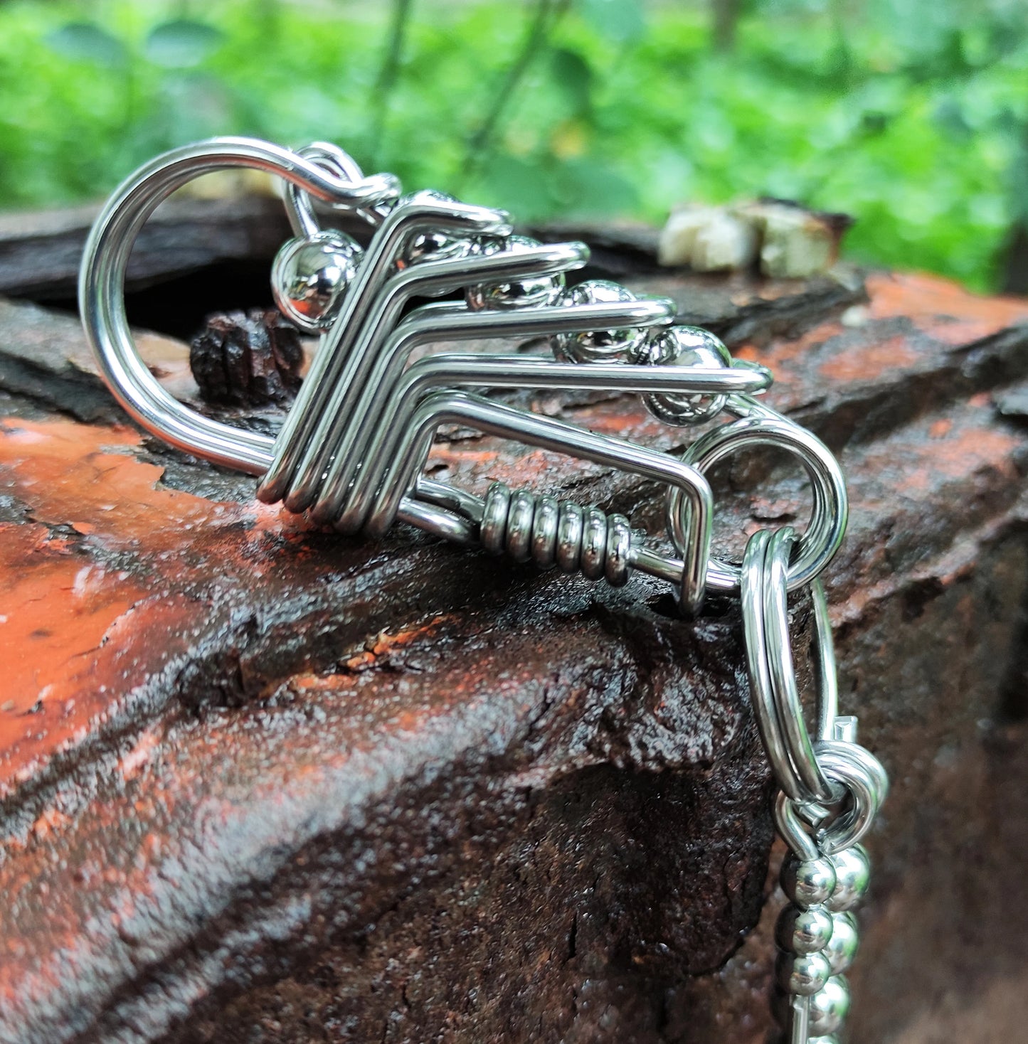 Special minimalist handmade stainless steel wire Carabiner keychain