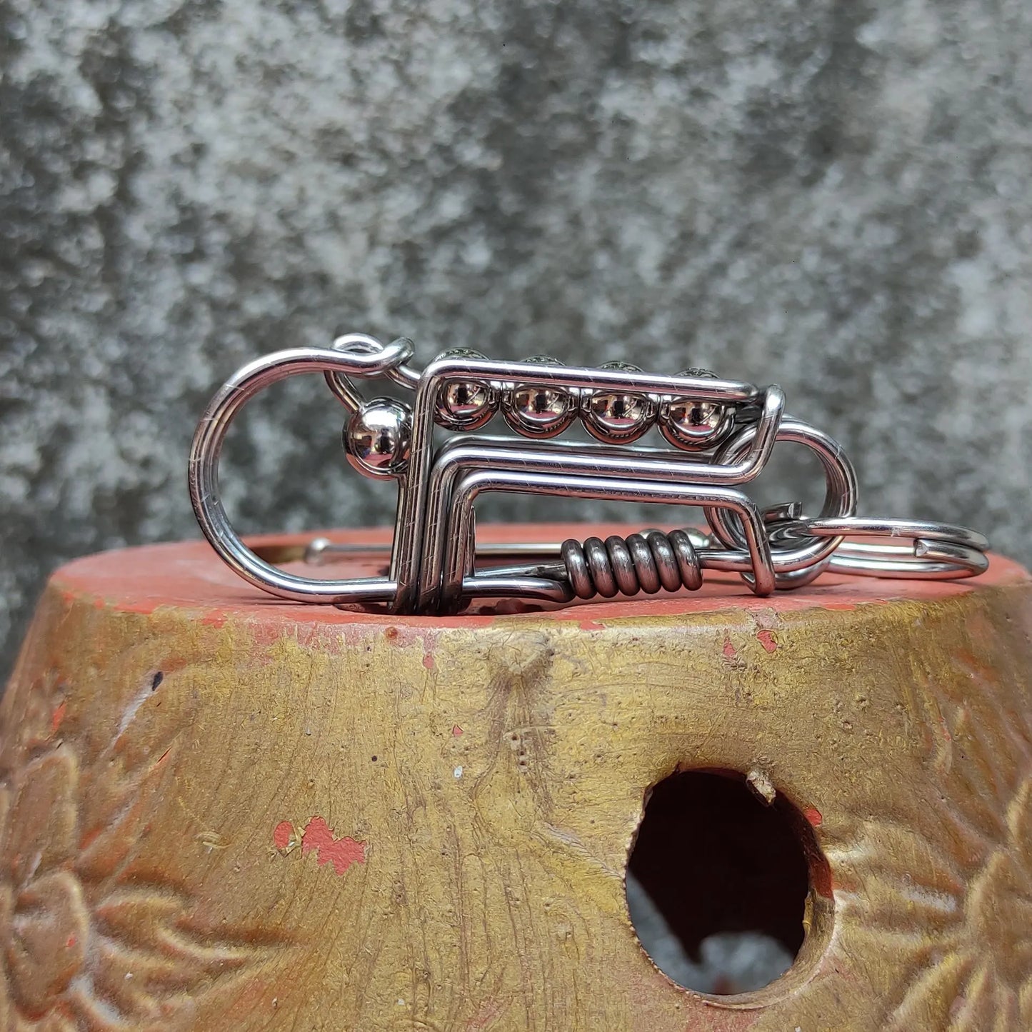 Minimalist Handmade Keychain – Inspired by Outdoor & Hiking Style